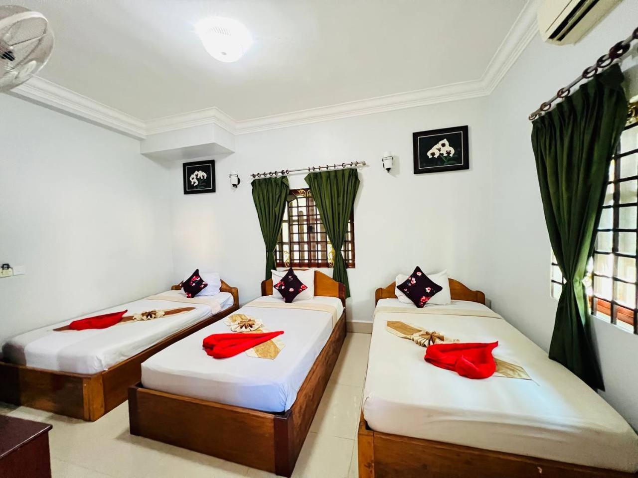 Golden Papaya Guesthouse 시엠리아프 외부 사진